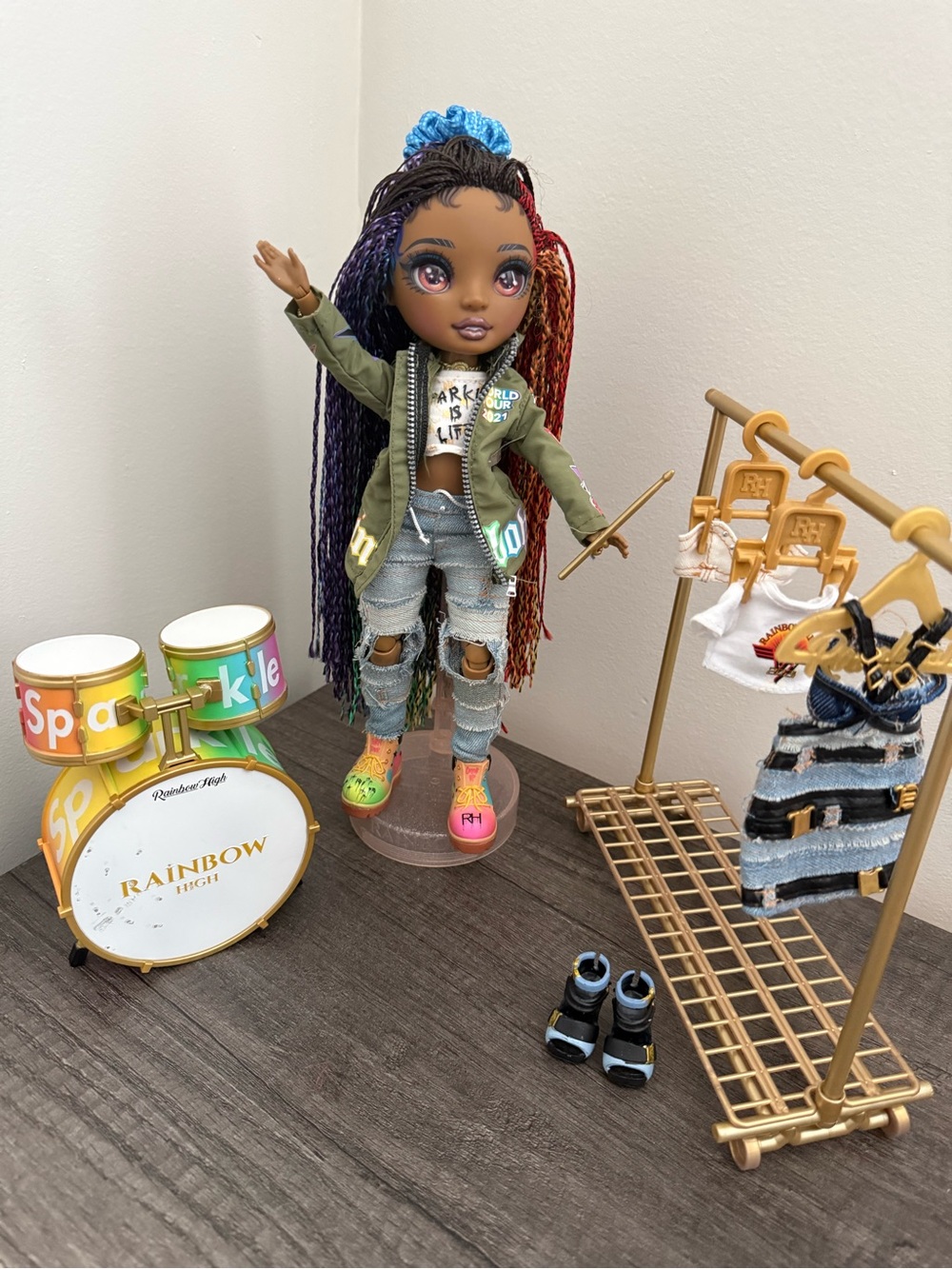 Rainbow High Vanessa Tempo Rockstar Doll 🎸🥁